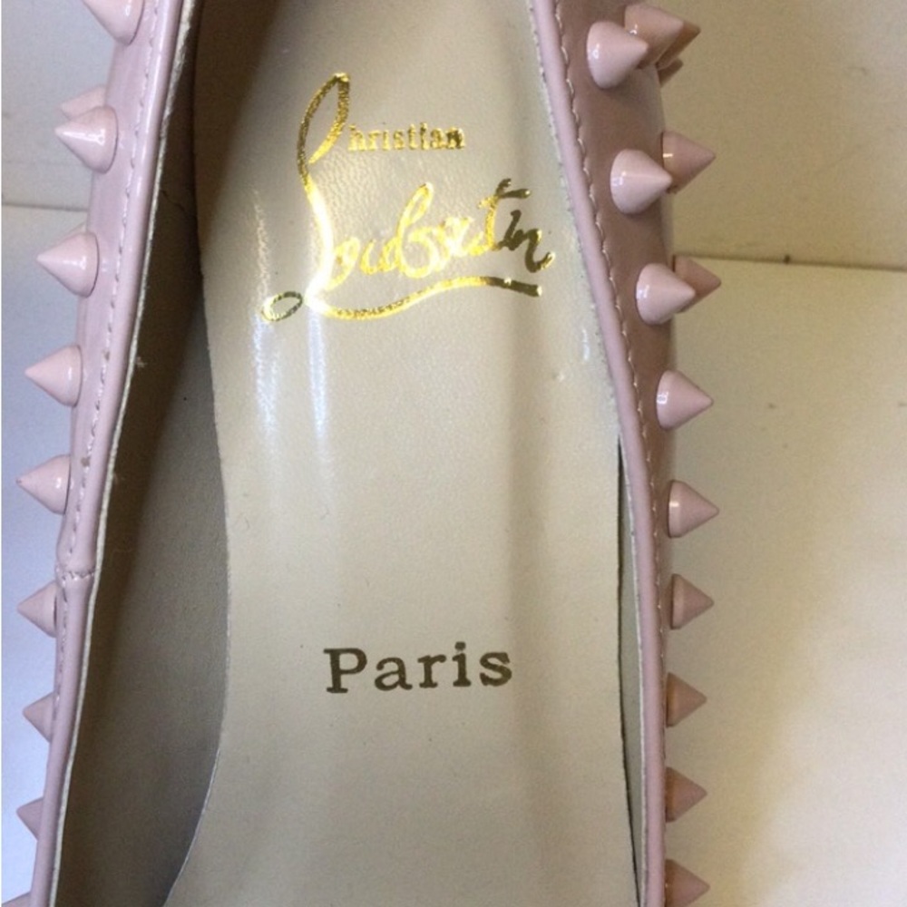 heels - Picture 4 of 7